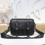 High-version men’s bags from BV
size:26*19*10