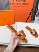 Hermès slippers