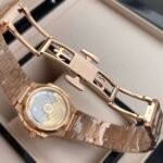 Patek Philippe Nautilus top-of-the-line watch - Image 4