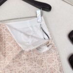 Dior high-version coat and skirt set - Image 11