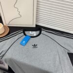 Adidas short-sleeved shirt - Image 8