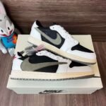 NIKE sports sneakers - Image 9