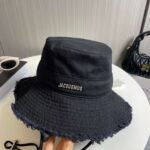JACQUEMUSFisherman’s hat