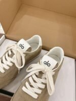 Alo high-quality leather sports shoes - Image 11