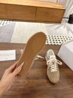 Alo high-quality leather sports shoes - Image 12