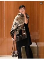 Burberry scarf, 450 grams of goat hair, size：50*210cm - Image 2