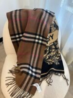 Burberry scarf, 450 grams of goat hair, size：50*210cm - Image 8
