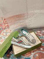 Gucci high-quality canvas shoes - Image 2