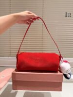 MIUMIU round bag  size:22*9 - Image 4