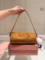 MIUMIU round bag  size:22*9 - Image 2