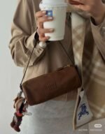 MIUMIU round bag  size:22*9 - Image 10