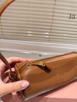 MIUMIU round bag - Image 5