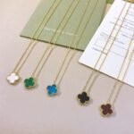 van cleef & arpels  necklace - Image 2