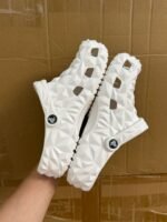 Crocs classic durian slippers - Image 4