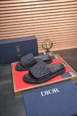 Dior Original 1:1 slippers - Image 4