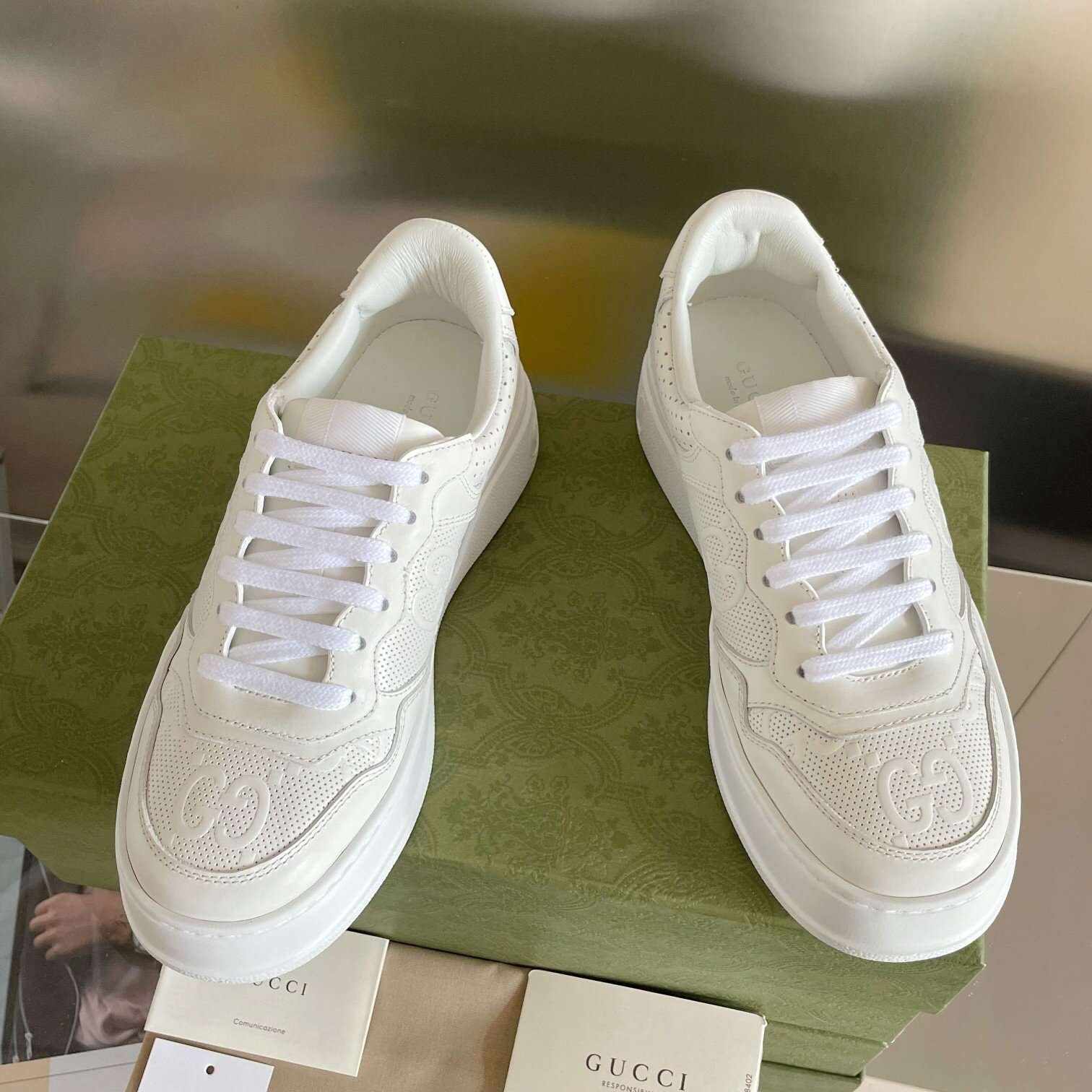 2-12.jpg Gucci chunky b pair sneakers - Image 1