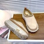 UGG Original new boots - Image 2