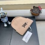 Dior embroidered wool knitted hat - Image 27
