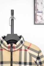 BURBERRY plaid short down jacket - Image 3