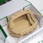 BOTTEGA VENETA Soft lambskin cloud bag, premium version. Dimensions: 23x13x8cm - Image 13