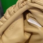 BOTTEGA VENETA Soft lambskin cloud bag, premium version. Dimensions: 23x13x8cm - Image 12