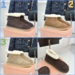 miumiu The new model of snow boots features a premium wool lining.