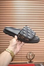 Dior Original 1:1 slippers - Image 13