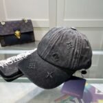Original embroidered Louis Vuitton baseball cap