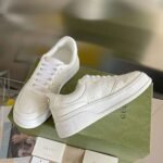Gucci chunky b pair sneakers - Image 13