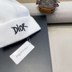 Dior embroidered wool knitted hat - Image 4