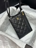 Chanel drawstring halter bag - Image 2