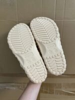 Crocs classic durian slippers - Image 12
