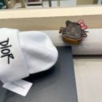 Dior embroidered wool knitted hat - Image 5