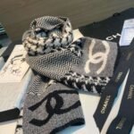 Chanel cashmere scarf original single thousand bird check cashmere scarf The whole scarf is hand-knitted 38*190 - Image 2