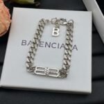 Balenciaga new necklace and bracelet - Image 5