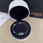 FRDE Diamond 8-figure buckle horseshoe buckle bracelet White pink blue - Image 2