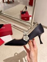 Roger vivier bouquet of flower diamonds kitten shoes - Image 2