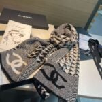 Chanel cashmere scarf original single thousand bird check cashmere scarf The whole scarf is hand-knitted 38*190 - Image 5