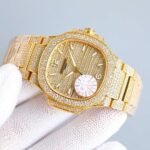 Patek Philippe to create a classic timepiece 7118 lady Nautilus full diamond limited edition - Image 6