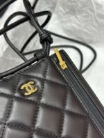 Chanel drawstring halter bag - Image 6