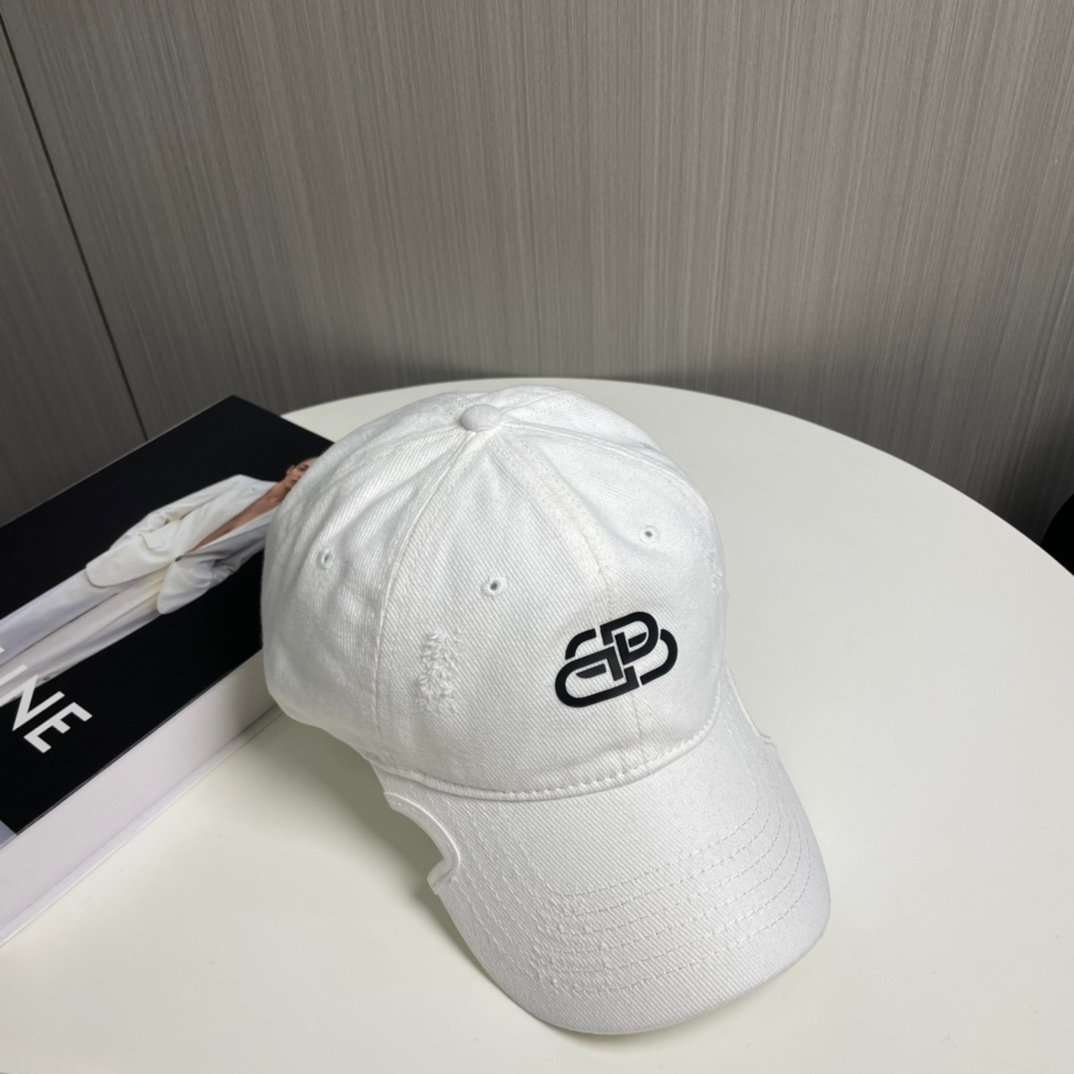 6-1-11.jpg Balenciaga Original baseball cap - Image 1