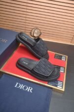 Dior Original 1:1 slippers - Image 7