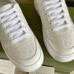 Gucci chunky b pair sneakers - Image 17