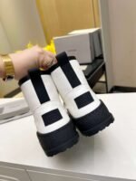 balenciaga sheepskin all-in-one snow boots - Image 18