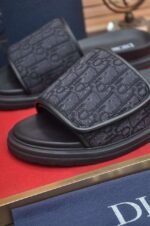 Dior Original 1:1 slippers - Image 9
