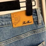 Loro Piana high-waisted slim-fit versatile denim trousers with embroidered leather logo High-quality clothing - Image 9