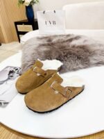 BIRKENSTOCK New Birkenstock shoes for autumn/winter, featuring a closed toe design, comfortable and soft wool lining, premium style. - Image 6