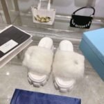 PRADA Advanced otter rabbit fur slippers - Image 9
