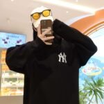 MLB Classic crew neck sweatshirt - Image 7