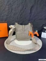 Hermes Evelyn Shoulder Bag - Image 6